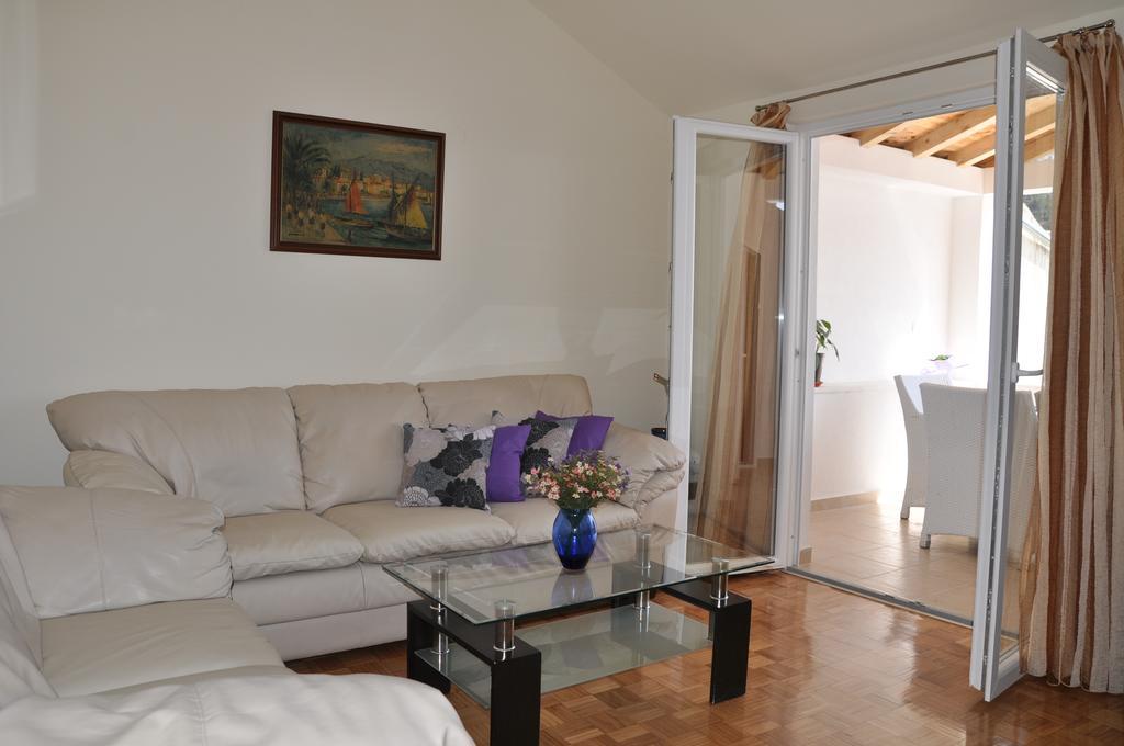 Apartment Sea San Макарська Номер фото